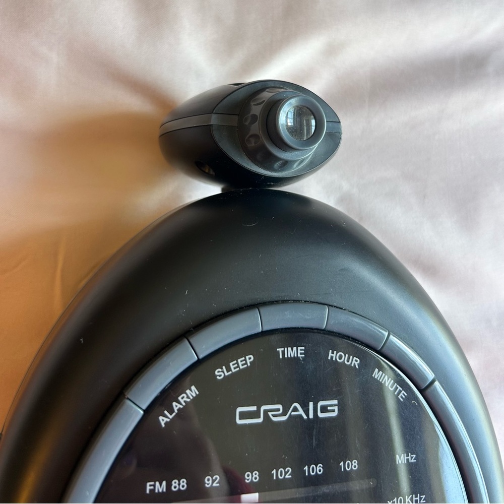Craig Projection Alarm Clock — Good Condition - Picture 3 of 7
